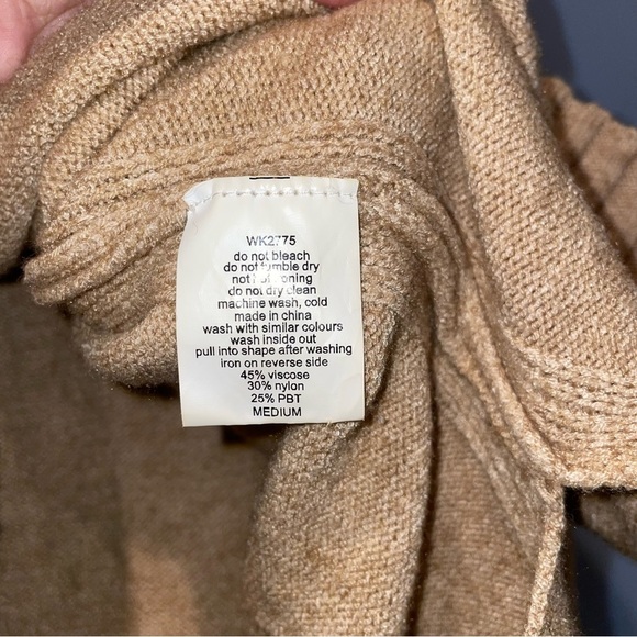 Shop Wanna B Cozy & Soft Fall/Winter Sweater Size Medium - Picture 9 of 10